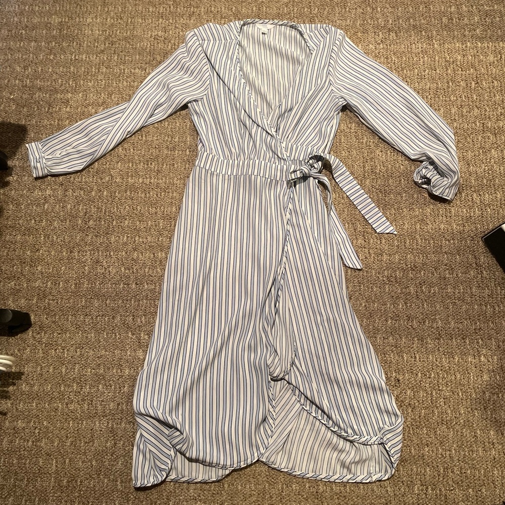 White striped long sleeve dress size large